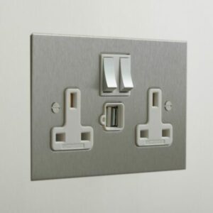 double-13amp-socket- usb