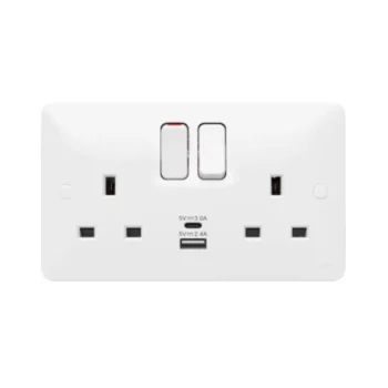 Hager WMSS82-USBAC Hager Sollysta WMSS82-USBAC 2 Gang USB (A+C) Switched Socket 1