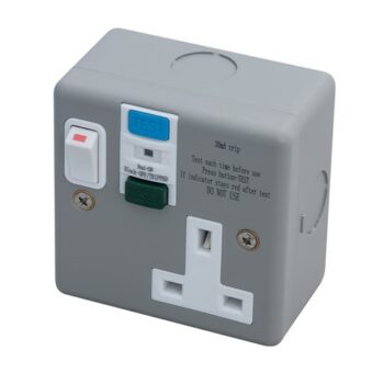 Axiom WMRCDSSK1 Axiom RCD Metal Clad Single Switched Socket - 13A 30mA