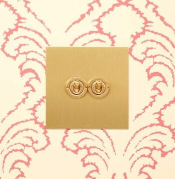 Forbes & Lomax 2GRET/BMA Forbes & Lomax 2GRET/BMA 2 Gang Retractive Dolly Switch - Antique Bronze Plate 2