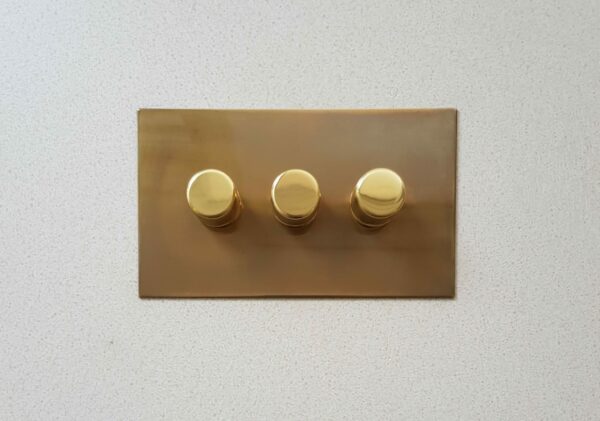 Forbes & Lomax 3GTE250/OLB Forbes & Lomax 3GTE250/OLB 3 Gang Rotary Dimmer - Aged Brass Plate 2