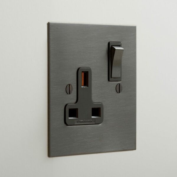 Forbes & Lomax SS13M/BMA Forbes & Lomax SS13M/BMA 13A Single Socket with Metal Switches - Antique Bronze Plate