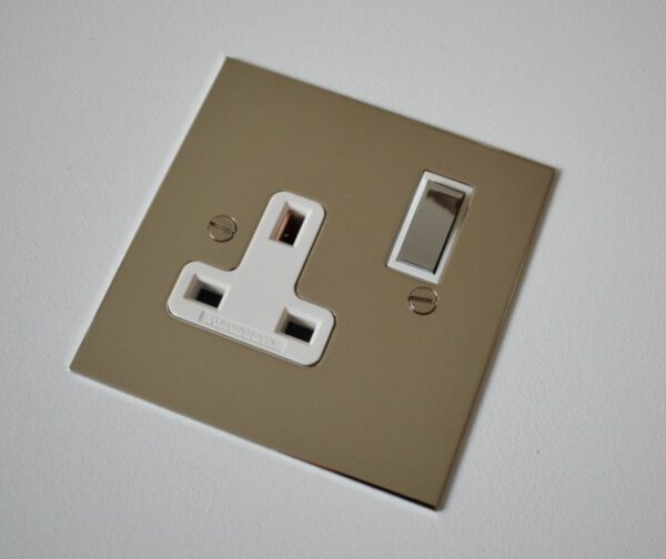 Forbes & Lomax SS13M/NIC Forbes & Lomax SS13M/NIC 13A Single Socket with Metal Switches - Nickel Silver Plate