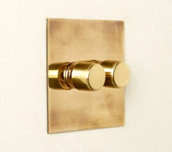Forbes & Lomax X2GTE250OLB Forbes & Lomax X2GTE250OLB 2 Gang Rotary Dimmer - Aged Brass