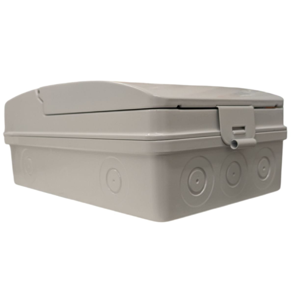FuseBox A65E06MWH IP65 6 Way Metal Enclosure – White