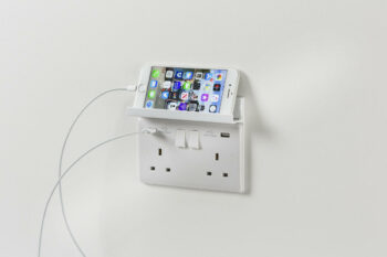 Knightsbridge 2GPHW Knightsbridge 2G Fold Away Phone Holder - White
