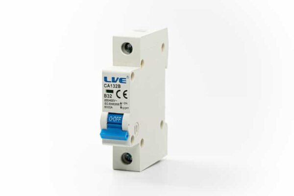 Live Electrical CB106B Live Electrical CB106B 6A Curve B 10kA MCB 3