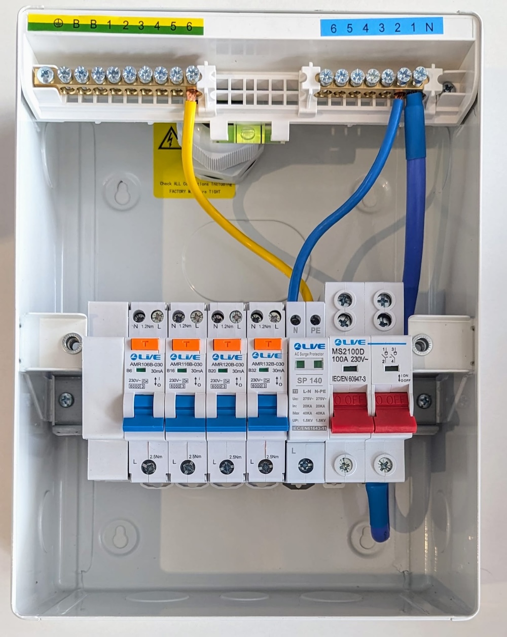 Live Electrical LSMC8M-SP/4RCBO Live Electrical 5 Way SPD Metal Consumer Unit Kit with 4 RCBOs 2