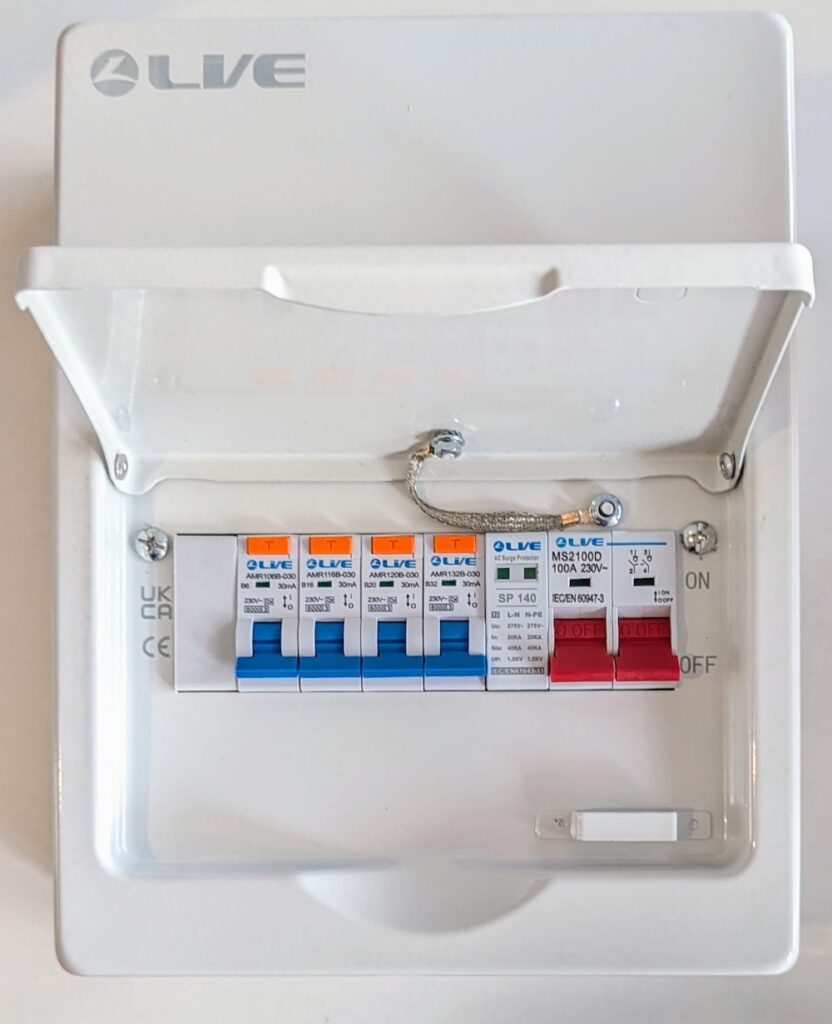 Live Electrical LSMC8M-SP/4RCBO Live Electrical 5 Way SPD Metal Consumer Unit Kit with 4 RCBOs 1