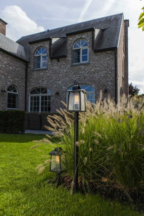Lutec 7273602012 Lutec Kelsey Pole Light 4