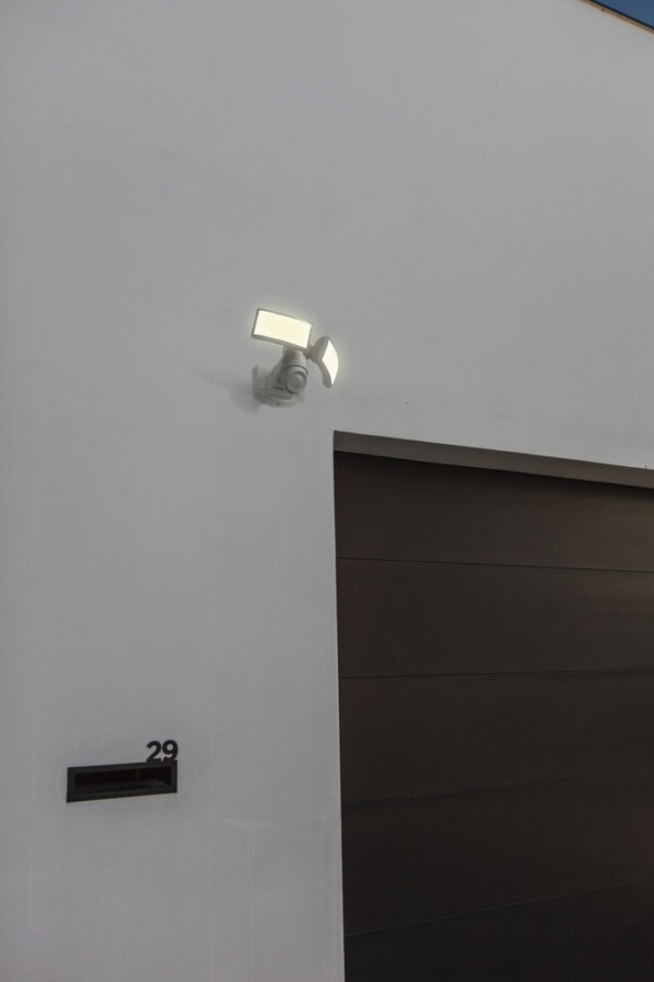 Lutec 7632201053 Lutec - Arc Security Light - Satin White - 5000K - PIR - Double Moveable Heads 3