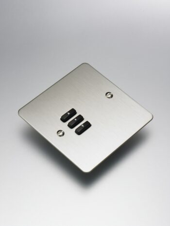 Rako WVF-030-SS Cover Plate Kit, Single Gang, 3-Button, Brushed Stainless Steel, Flush/Surface Mounting, Compatible with Rako WCM-030 Control Modules.