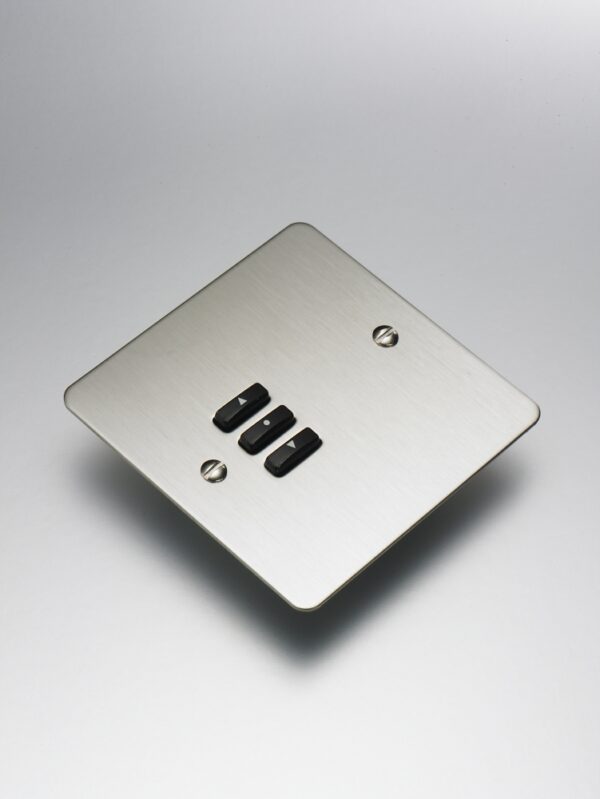 Rako WVF-030-SS Cover Plate Kit, Single Gang, 3-Button, Brushed Stainless Steel, Flush/Surface Mounting, Compatible with Rako WCM-030 Control Modules.
