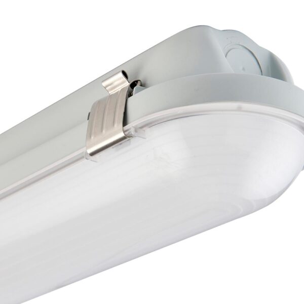 Saxby 103256 Saxby LED Anti-Corrosive batten 4000K 4FT High Lumen IP65 30W 6