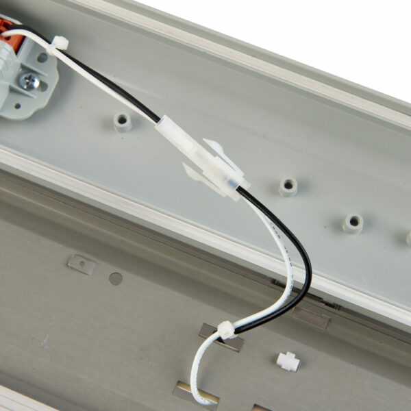 Saxby 103265 Saxby LED Anti-Corrosive batten 6500K 5FT IP65 24W 5