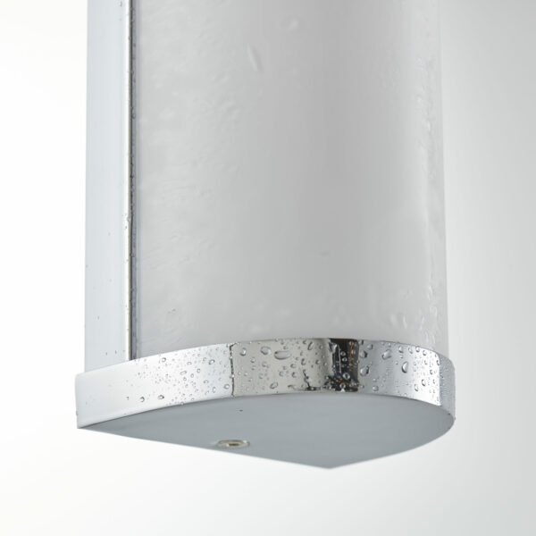 Saxby 39363 Saxby Ice 2lt wall IP44 28W 3