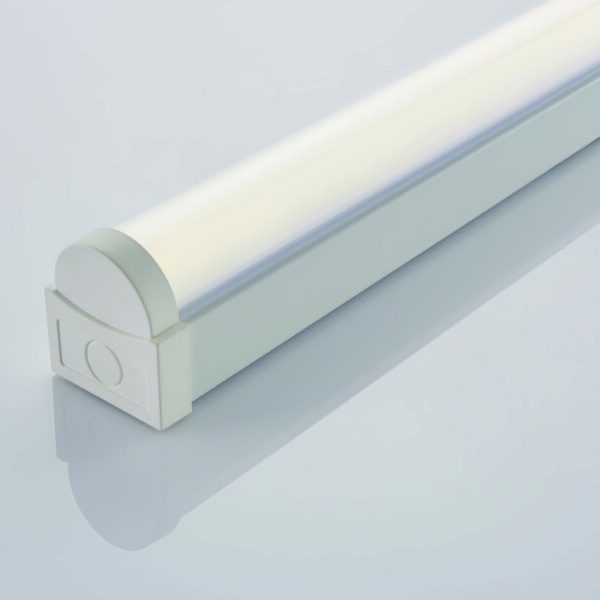 Saxby 78557 Saxby Rular 4ft High Lumen 42.5W 5