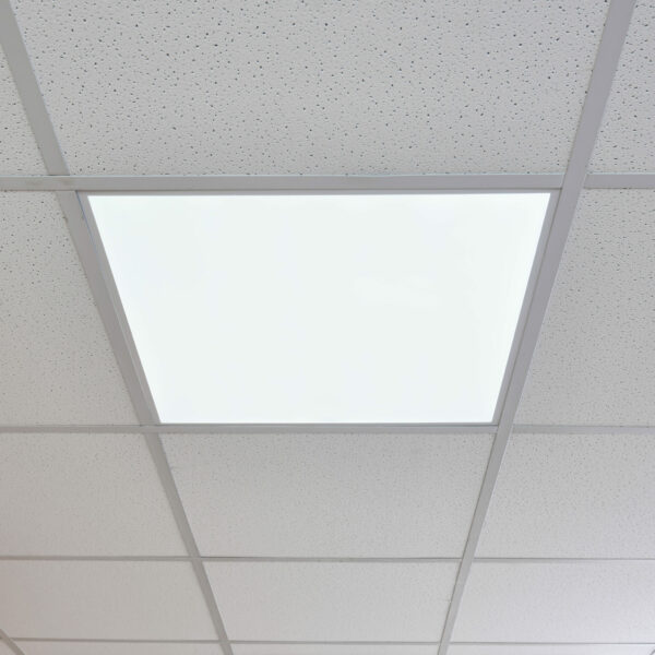 Saxby 92543 Saxby Stratus Pro CCT IP44 40W 8