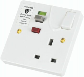 Timeguard RCD02WPVN Timeguard Valiance+ RCD Protected Passive Single Gang Switched Socket - White 1