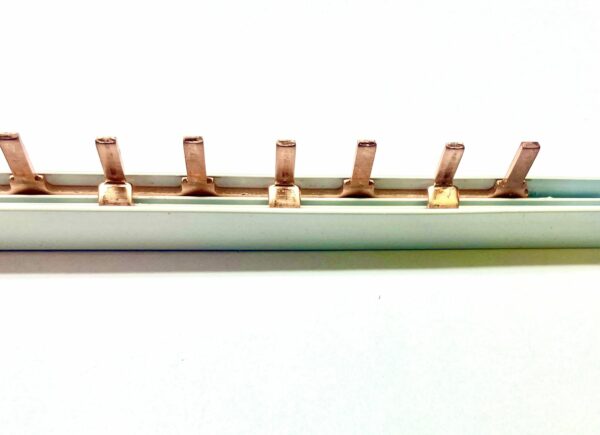 WCED BBP2100 WCED 2 Pin 100A Busbar Pin Type - 13 Ways