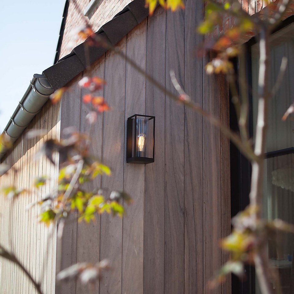 Outdoor Wall Lights