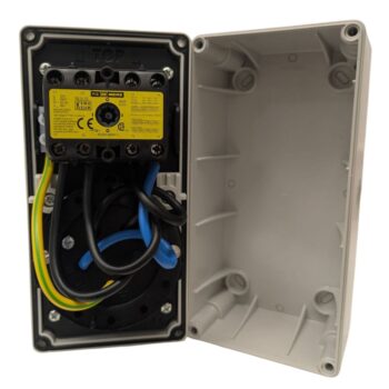 Niglon 16121 32A 415V IP44 5 Pin Compact Interlocking Switched Socket