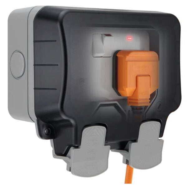 British General WP22 IP66 13A 2-Gang Weatherproof Outdoor Switched Socket