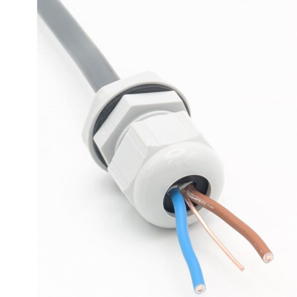 SWA CUGN-TYPE5 M20 Gland – 18th Edition-compliant nylon gland with grey insert for sealing 1–1.5mm² flat T&E cables in consumer units.