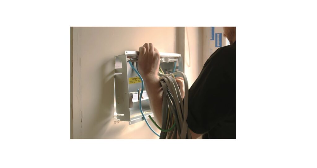 ⚡ Guide to Hager Design 50 Consumer Unit – The Premium Flush-Fit Choice 4 Adjustable frame depth accommodates a range of wall finishes.