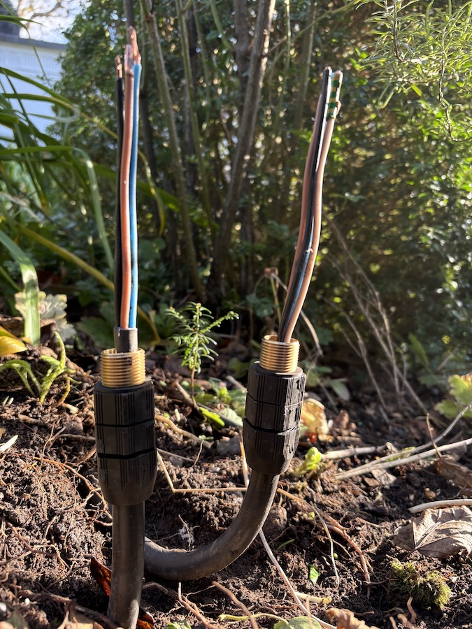 Outdoor Wiring Made Easy: WISKA WAGO and Storm Glands 2 Storm Glands: The Quickest SWA Gland on the Market