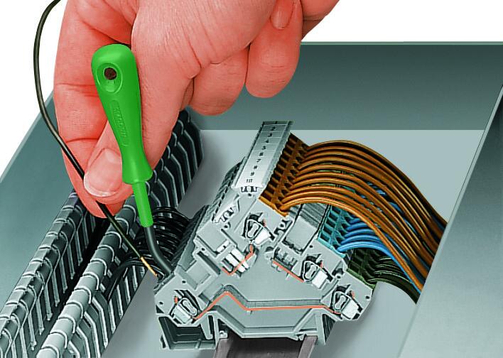 Wago 210-648 Short Angled Operating Tool 2.5 x 0.4mm Blade with a Partially Insulated Shaft 2 Wago 210-648 Wago Short Angled Operating Tool 2.5 x 0.4mm Blade with a Partially Insulated Shaft 2