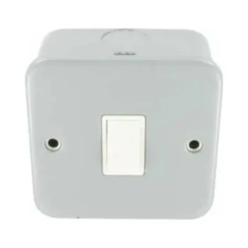 Metal Clad Double Pole Switch 20 Amp