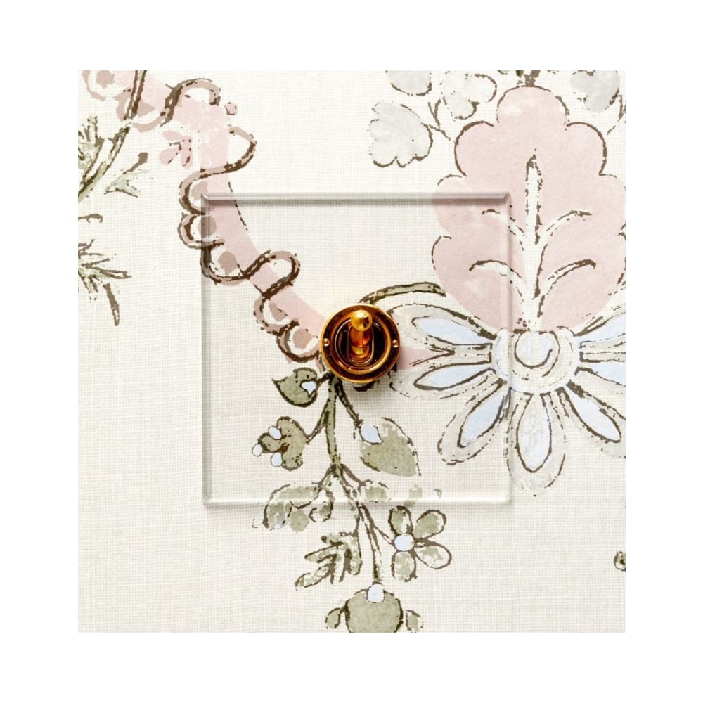 Forbes & Lomax 1GTW 1 Gang 2 Way Dolly Switch - Invisible Plate with Brass 1 Forbes & Lomax 1GTW Forbes & Lomax 1GTW 1 Gang 2 Way Dolly Switch - Invisible Plate with Brass 1