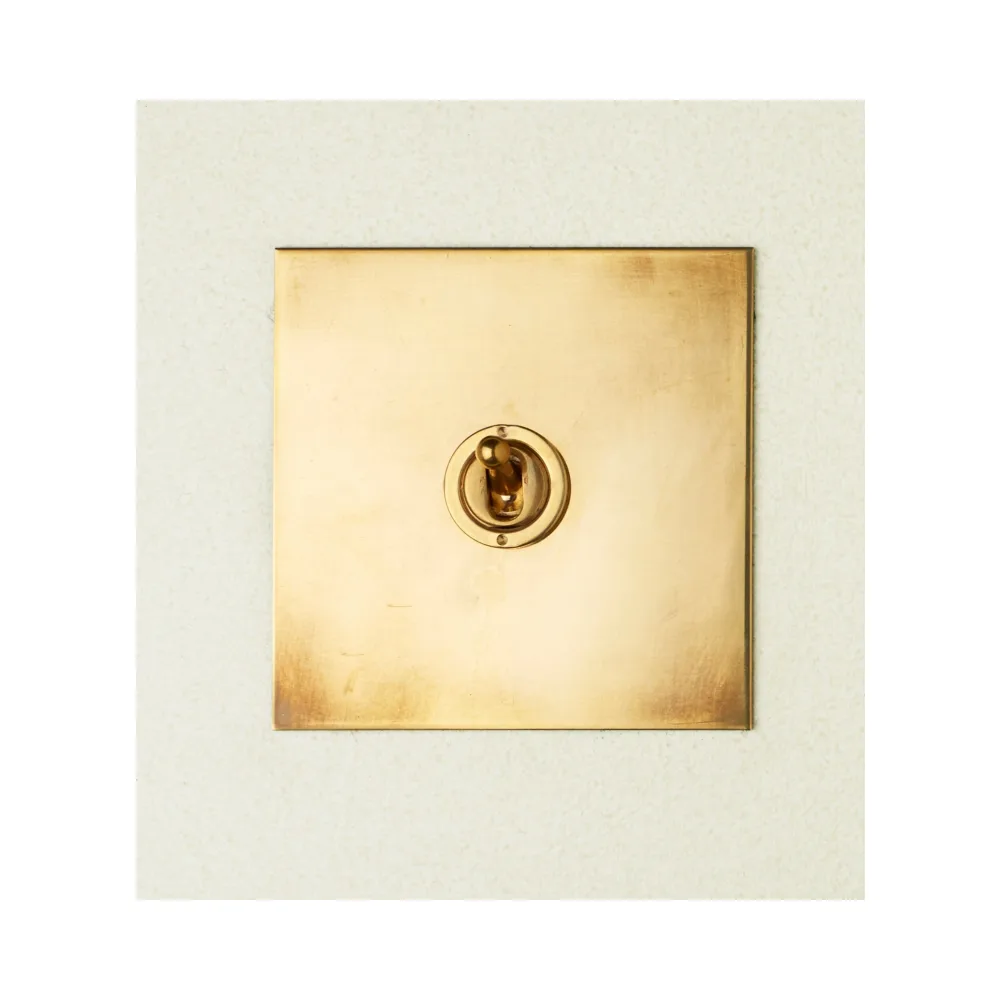 Forbes & Lomax 1GTW/OLB 1 Gang 2 Way Dolly Switch - Aged Brass Plate 2 Forbes & Lomax 1GTW/OLB Forbes & Lomax 1GTW/OLB 1 Gang 2 Way Dolly Switch - Aged Brass Plate 2