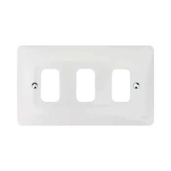 Hager WMGP3 Hager Sollysta WMGP3 3 Gang White Moulded Grid Plate
