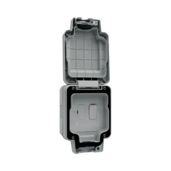 Hager WXPSSU83FO Hager Sollysta IP66 Outdoor Fused Connection Unit with Flex Outlet 2