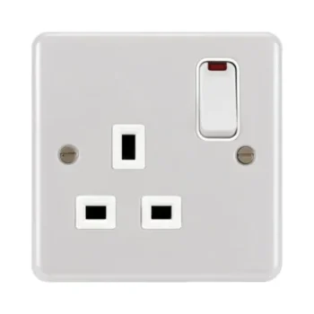 Hager WPSS81NW Hager Sollysta WPSS81NW 13A 1 Gang Switched Socket with LED Indicator - White