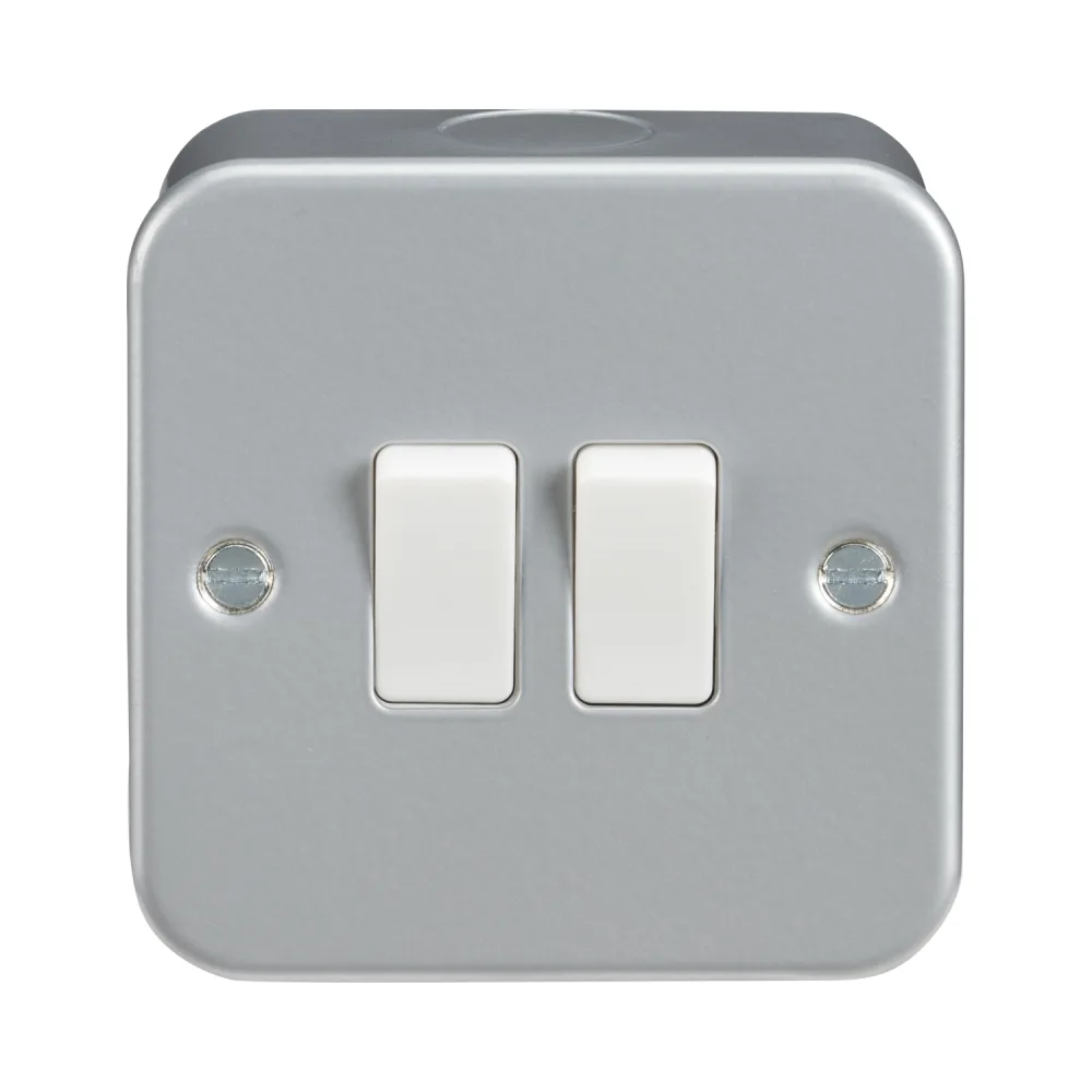 Knightsbridge | M3000 | Grey Metal Clad | 10A 2 Gang 2 Way Wall Switch 1 Knightsbridge M3000 Grey Metal Clad 2 Gang Switch