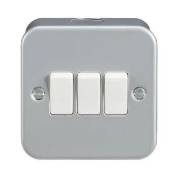 Knightsbridge M4000 Grey Metal Clad 3 Gang Switch