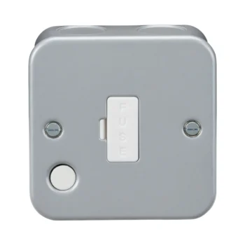 Knightsbridge M6000F Grey Metal Clad Spur Flex Outlet