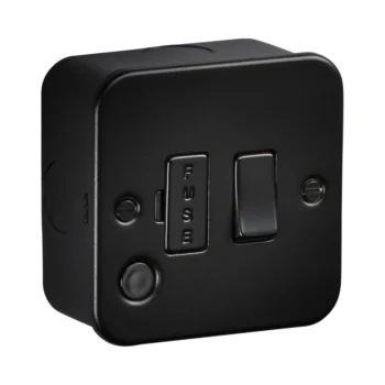 Knightsbridge M6300FTB Black Metal Clad Spur Flex Outlet