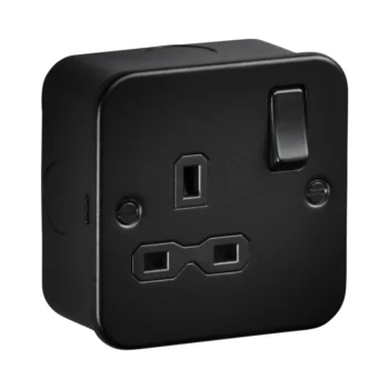 Knightsbridge MR7000TB Black Metal Clad Single Socket