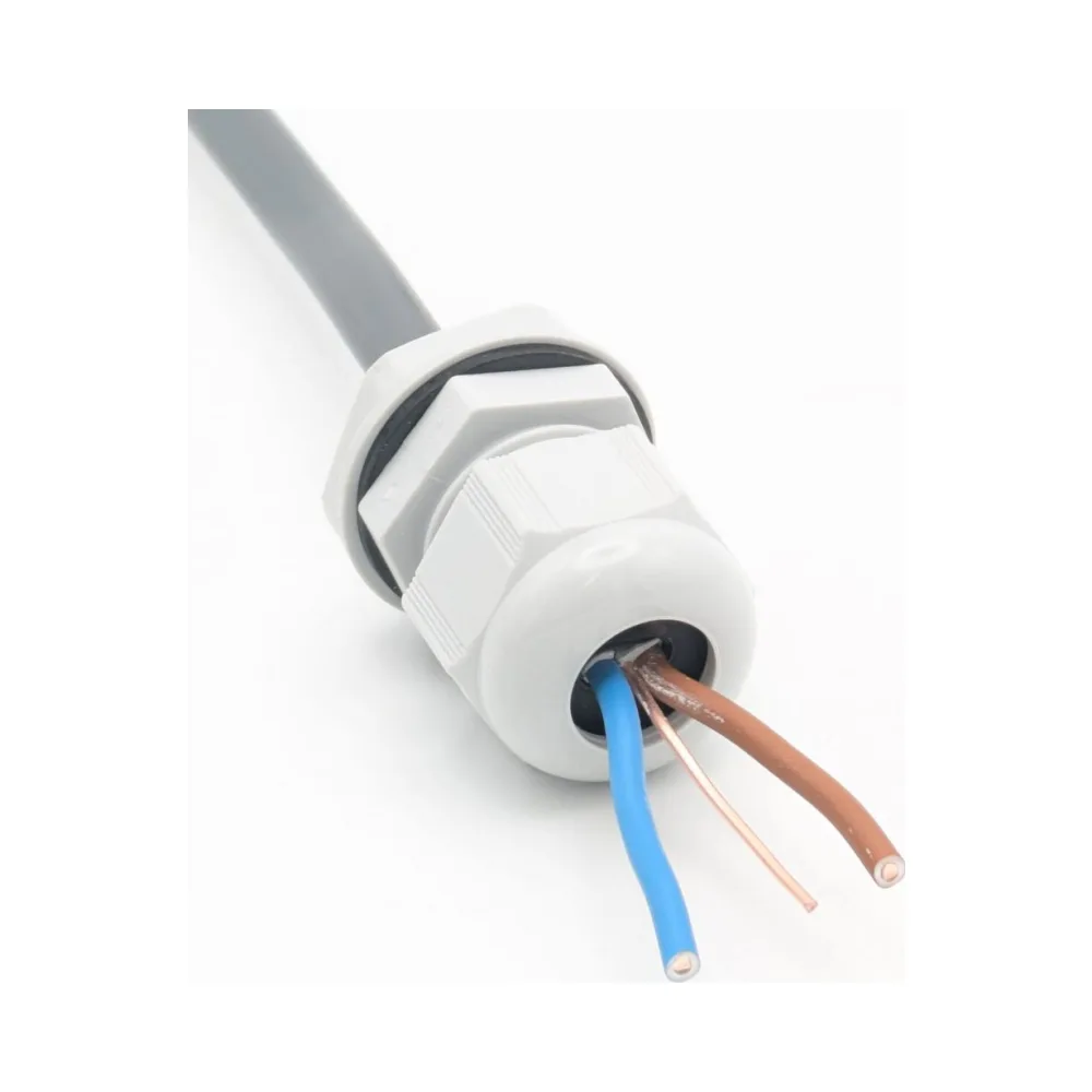 SWA CUGN-TYPE6 Nylon M20 Gland for 1 x 2.5-4mm Flat Twin and Earth Cable 1 SWA CUGN-TYPE6 Brass M32 Gland – 18th Edition-compliant gland for 2 x 16mm meter tails and 1 x 16mm earth tail with flame-resistant insert.