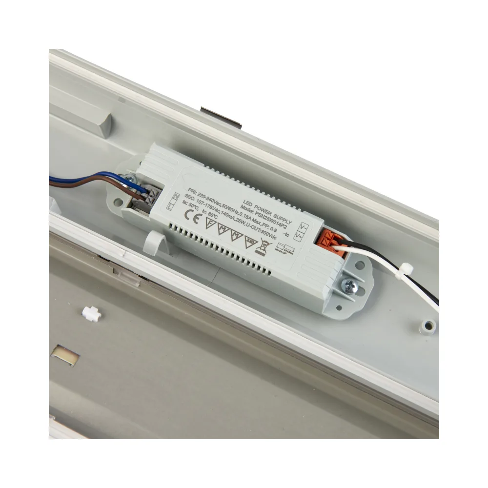 Saxby LED Anti-Corrosive batten 4000K 5FT High Lumen IP65 50W 4 Saxby 103257 Saxby LED Anti-Corrosive batten 4000K 5FT High Lumen IP65 50W 4