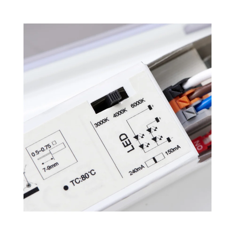 Saxby 120553 Endura CCT 19/30W LED Anti-Corrosive Batten 4FT Standard 6 Saxby 120553 Endura LED Anti-Corrosive Batten 4FT Standard CCT 19/30W 6