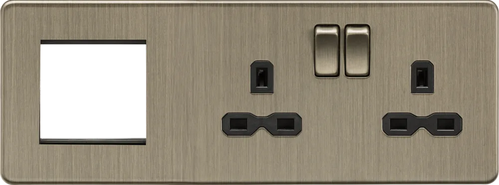 Knightsbridge | SFR192RAB | 13A 2G DP Socket + 2G Modular Combination Plate | Antique Brass 1 Knightsbridge SFR192RAB Right Combination Plate