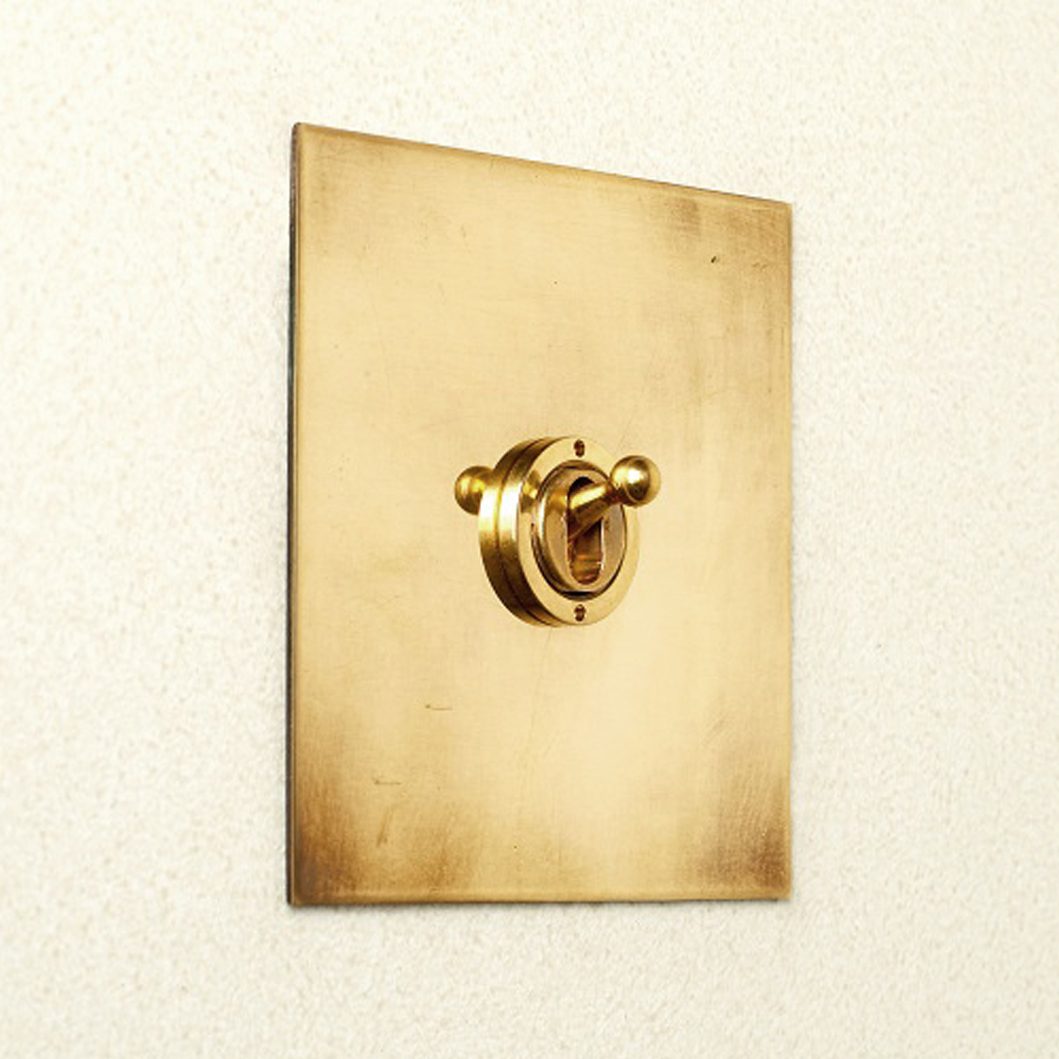 Forbes & Lomax 1GIN/OLB 1 Gang Intermediate Dolly Switch - Aged Brass Plate Image