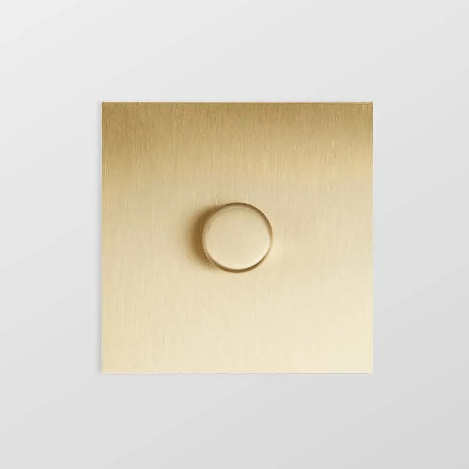 Forbes & Lomax | 1GTE250/QBB | 1 Gang Rotary Dimmer | Brushed Brass 1 Forbes & Lomax 1GTE250/QBB 1 Gang Rotary Dimmer - Brushed Brass