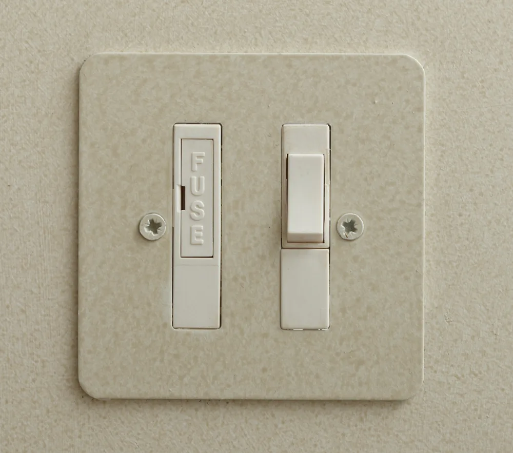 Forbes & Lomax SFC 13A Switched Fused Spur - Paintable 2 Forbes & Lomax SFC 13A Switched Fused Spur - Paintable 2