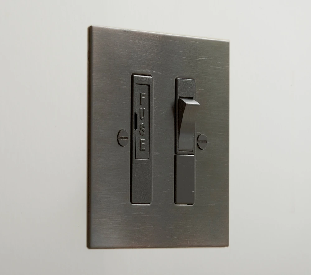 Forbes & Lomax | SFC/BMA | 13A Switched Fused Connection | Antique Bronze 1 Forbes & Lomax SFC/BMA 13A Switched Fused Connection - Antique Bronze Plate